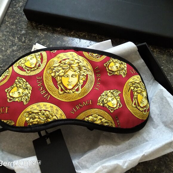 Neiman Marcus NWT'S & NIB Versace Limited Edition Sleep Mask Ret. $295 - Picture 4 of 5